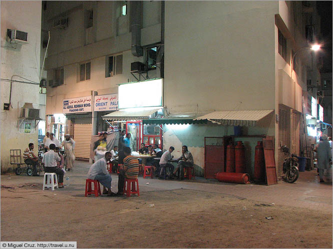 United Arab Emirates: Dubai: Relaxing after work in Deira