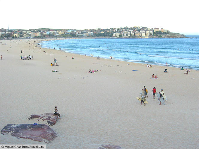 Australia: Sydney: Bondi Beach at twilight