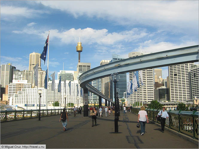 Australia: Sydney: CBD across the Pyrmont Bridge