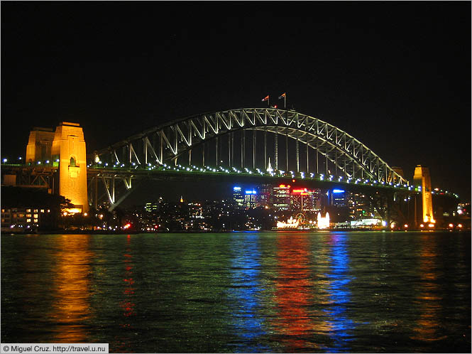 Australia: Sydney: Harbour Bridge by night