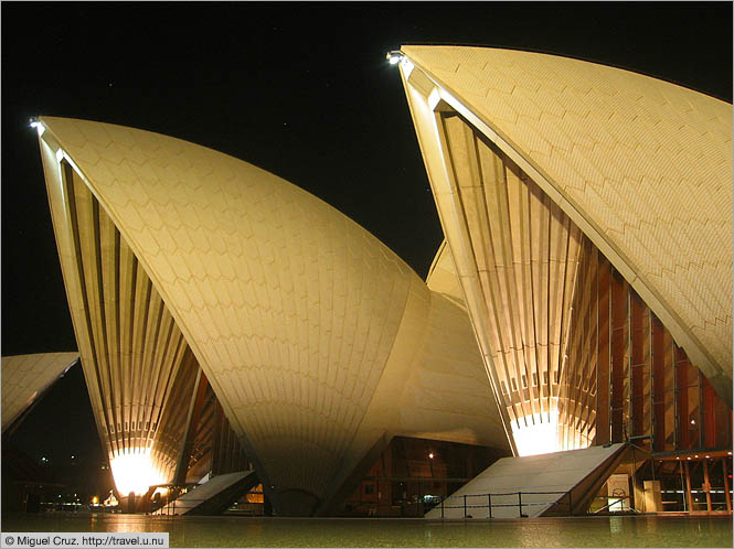 Australia: Sydney: Opera House close-up