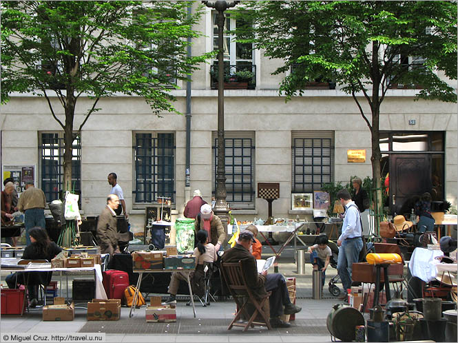 France: Paris: Sunday street market