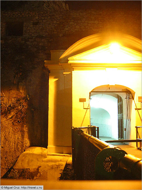 Gibraltar: Landport Tunnel