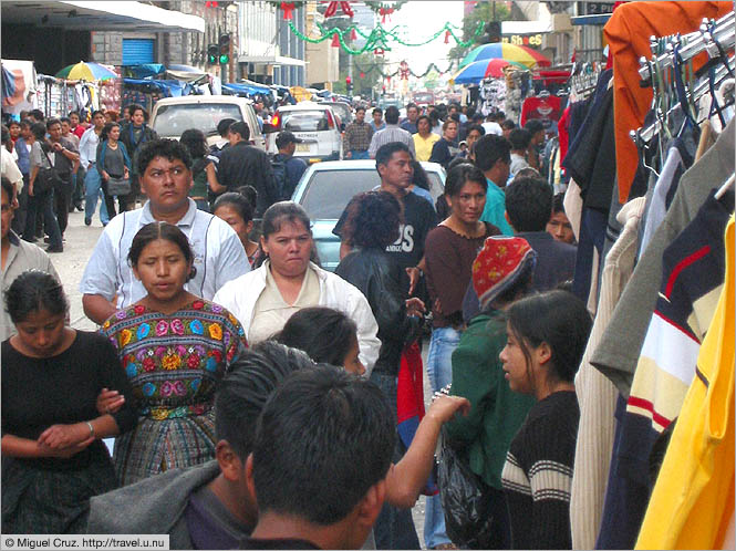 Guatemala: Guatemala City: Avenida 6