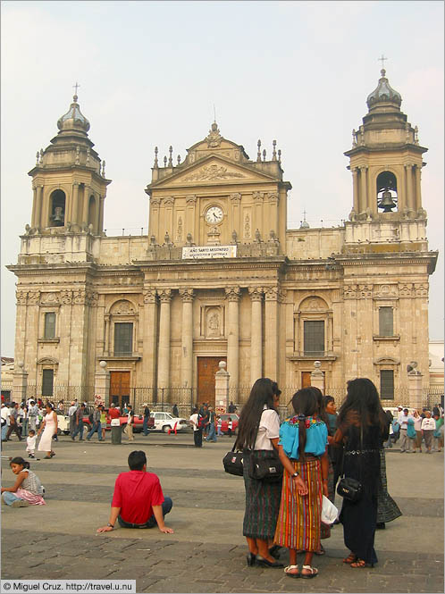 Guatemala: Guatemala City: Cathedral at the Parque Central