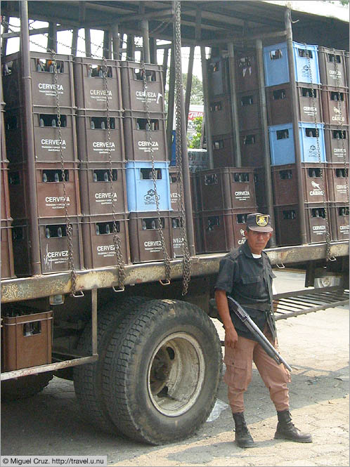Guatemala: Amatitlan: Guarding precious cargo