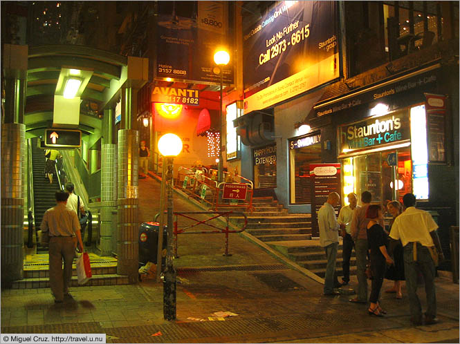 Hong Kong: Hong Kong Island: Central-Mid-levels Escalator