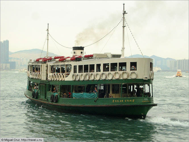 Hong Kong: Hong Kong Island: Star Ferry sailing across the harbor