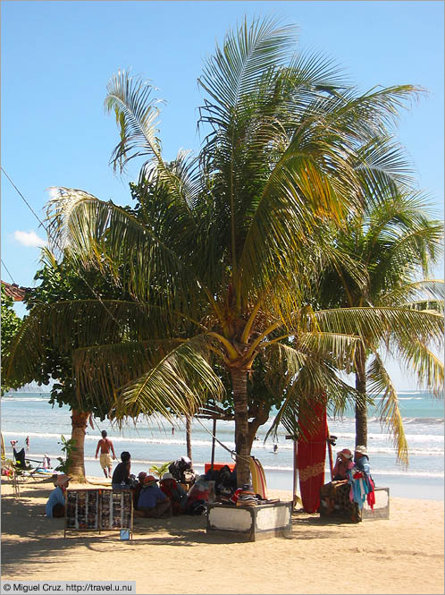 Indonesia: Bali: Kuta Beach vendors having a rest