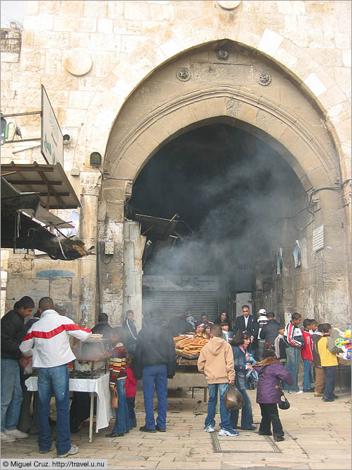 Israel: Jerusalem: Bab al-Amoud