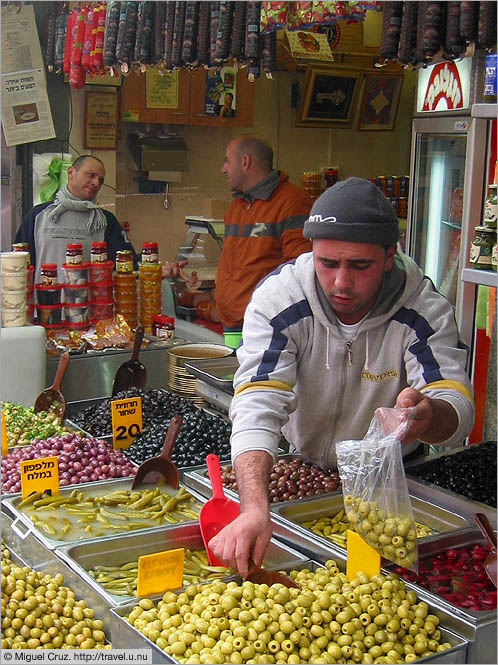 Israel: Jerusalem: Olive stall