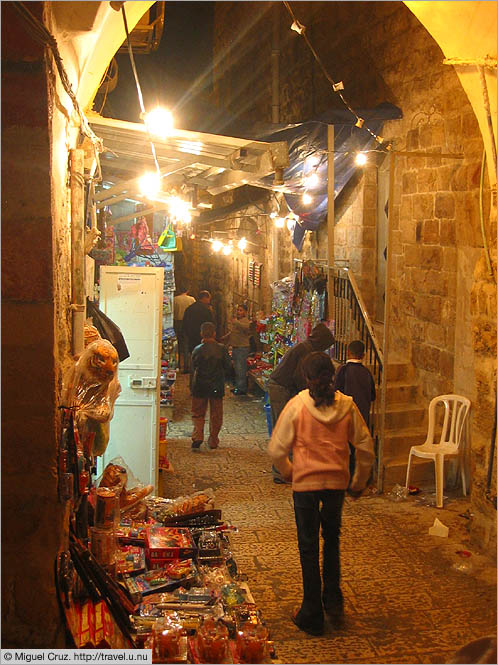 Israel: Jerusalem: Muslim Quarter side street