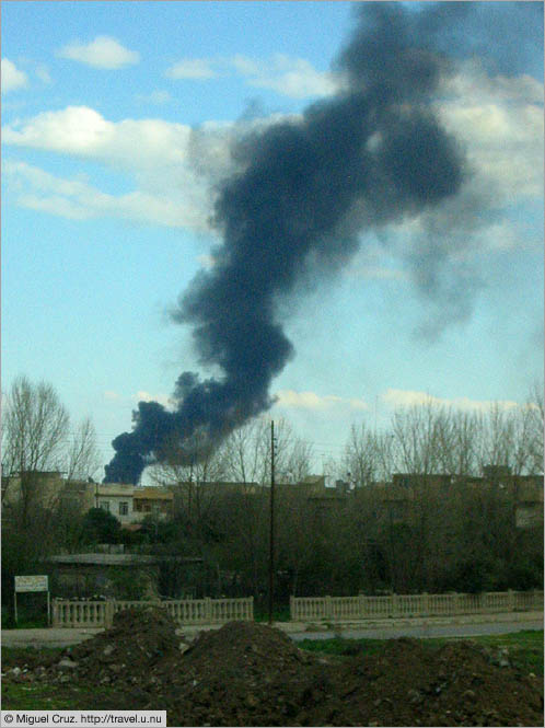 Iraq: Mosul: Smoke over Mosul