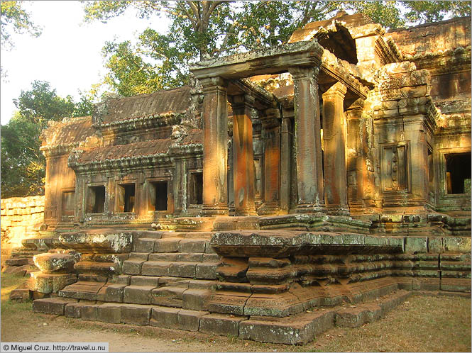Cambodia: Siem Reap and Angkor Wat: East gate of Angkor Wat