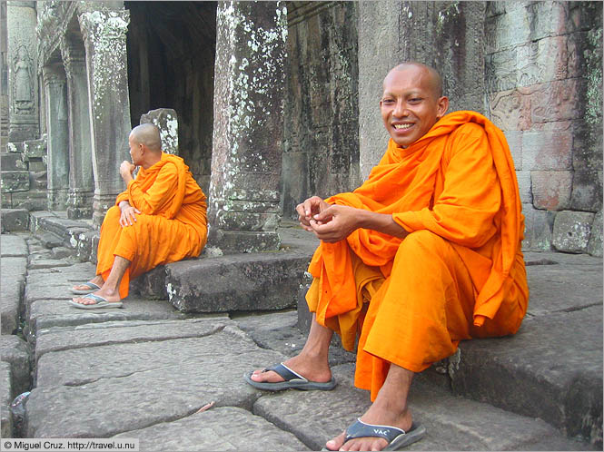 Cambodia: Siem Reap and Angkor Wat: Smiling monk