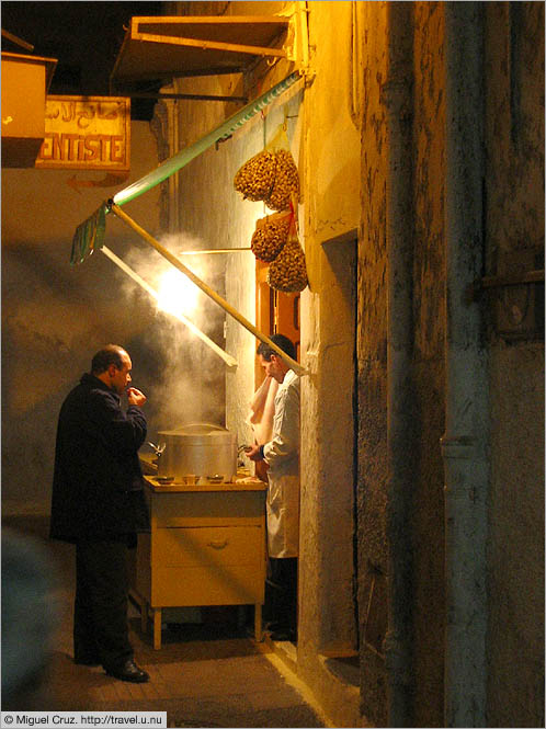 Morocco: Rabat: Late-night snack