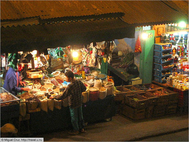 Morocco: Rabat: Evening shopping