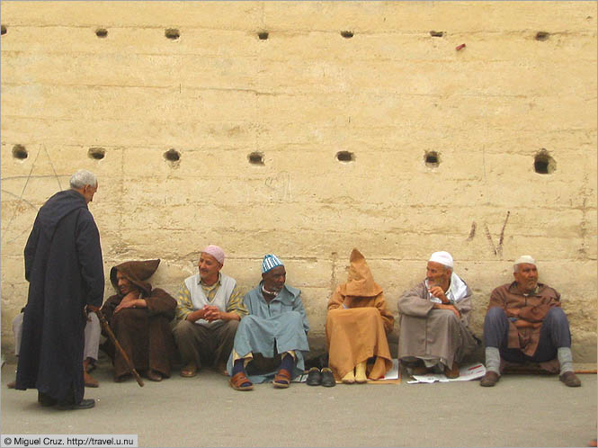 Morocco: Fes: Taking a break in Fes al-Jdid