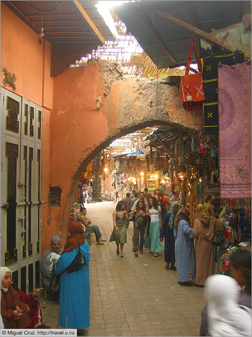 Morocco: Marrakech: Saturday afternoon shopping