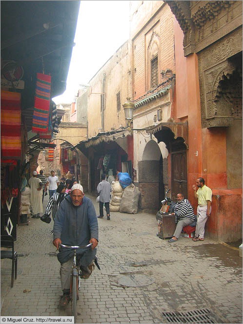 Morocco: Marrakech: Cycle lane