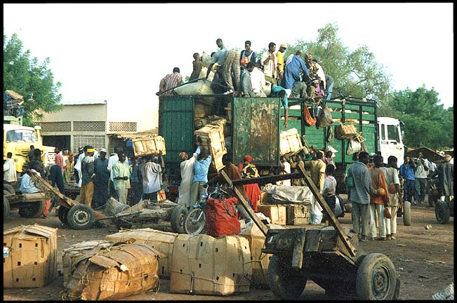 Mali: San: Bus station