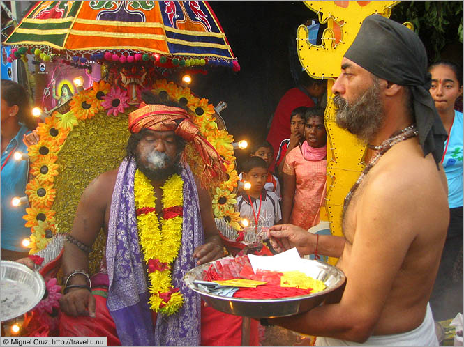 Malaysia: Thaipusam in KL: Chair of nails