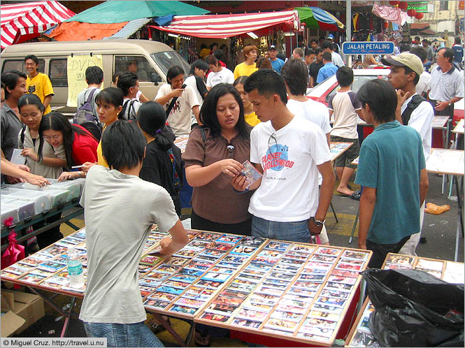 Malaysia: Kuala Lumpur: "Informal" CD sales in Chinatown