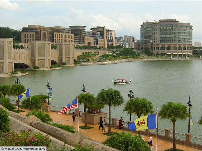 Malaysia: Putrajaya: Government buildings