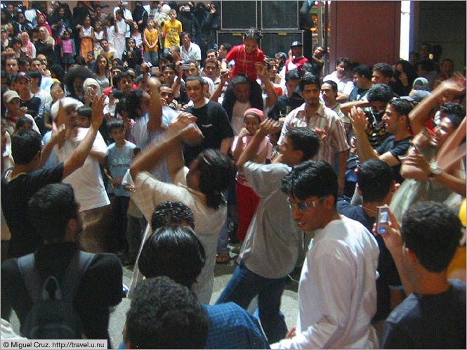 Malaysia: Kuala Lumpur: Arab disco on Bukit Bintang