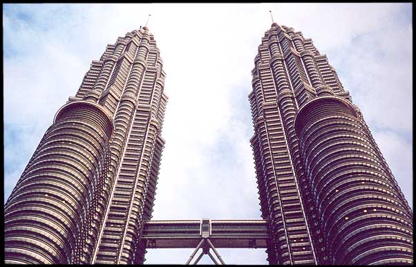 Malaysia: Kuala Lumpur: Towers and Skybridge