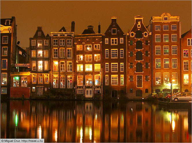 Netherlands: Amsterdam: Houses along the Damrak