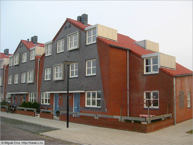 Netherlands: North Holland: Weird Dutch architecture