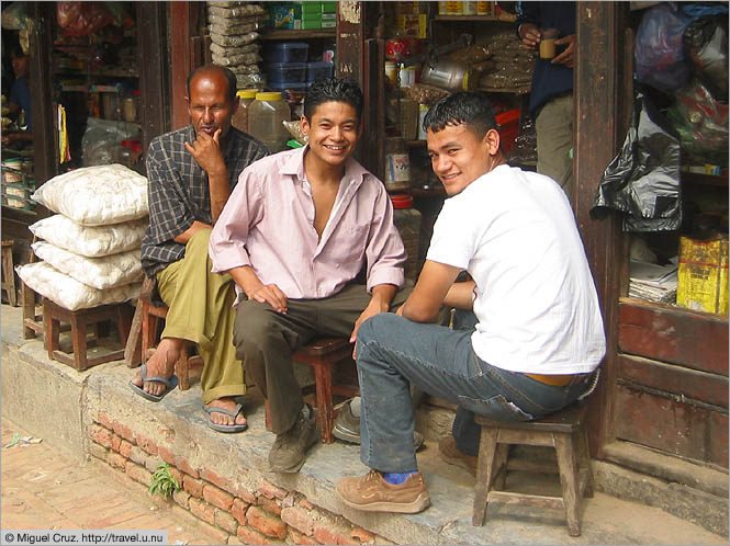 Nepal: Kathmandu: Smiles at the shop