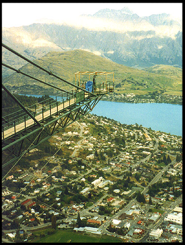 New Zealand: South Island: Insane bungee site in Queenstown