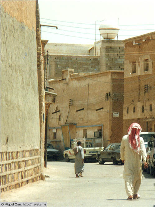 Saudi Arabia: Riyadh: Backstreets of Riyadh