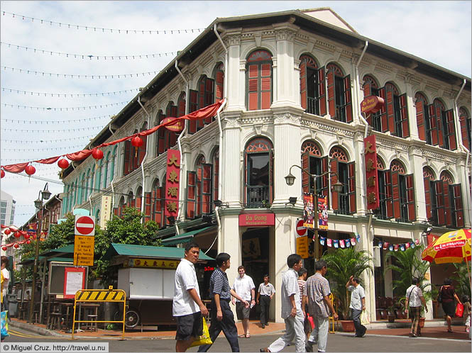 Singapore: Pagoda something-or-other