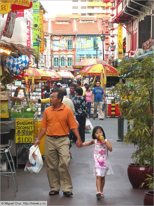 Singapore: A walk with dad in Chinatown