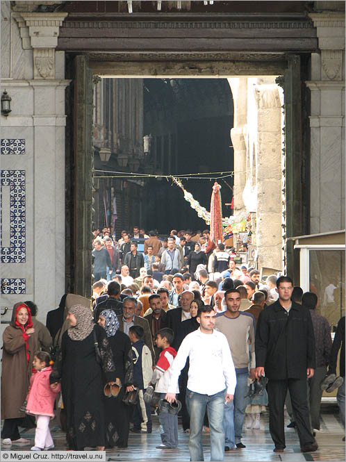 Syria: Damascus: Entering the mosque