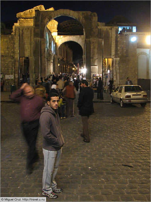 Syria: Damascus: What are you looking at?