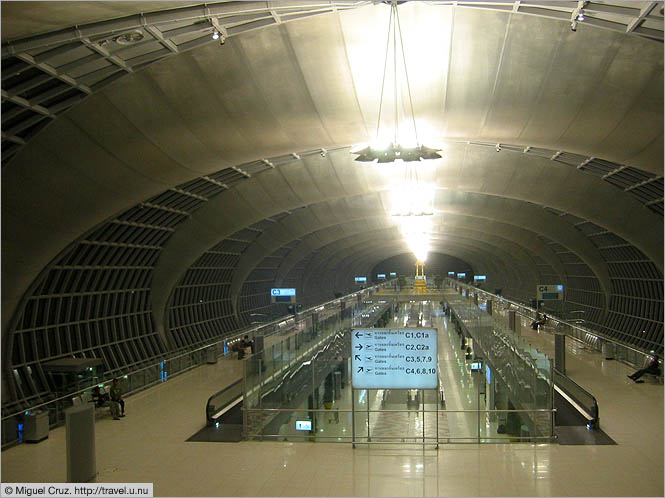 Thailand: Bangkok: The horrible Suvarnabhumi Airport