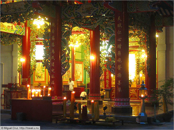 Thailand: Bangkok: Chinese Buddhist temple