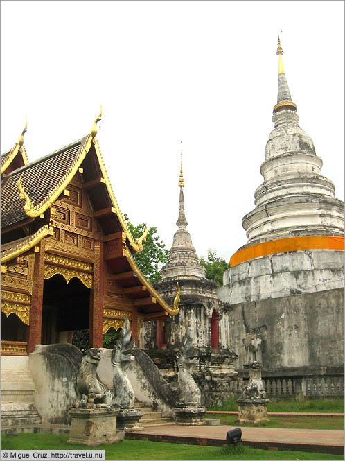Thailand: Chiang Mai: Temple and stupa at Wat Prasingh