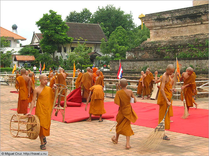 Thailand: Chiang Mai: Preparing for the big day