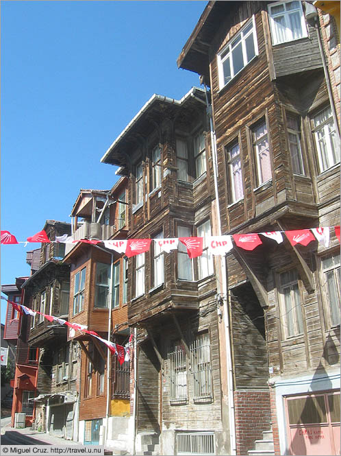 Turkey: Istanbul: Traditional wooden houses