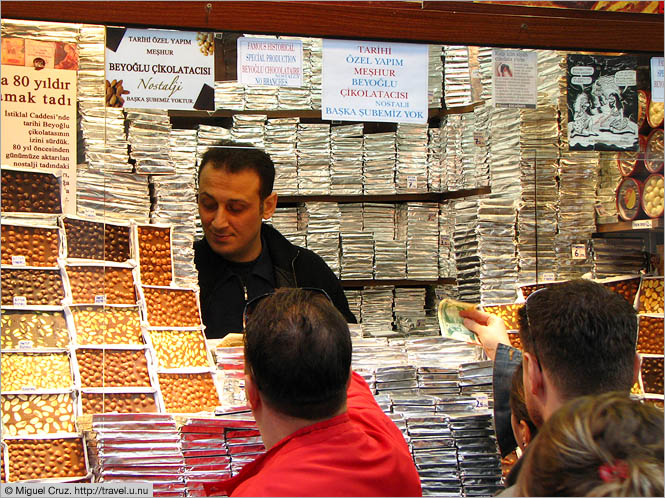 Turkey: Istanbul: Chocolates in Taksim