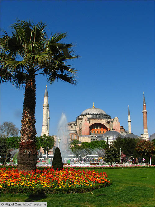 Turkey: Istanbul: Aya Sofia