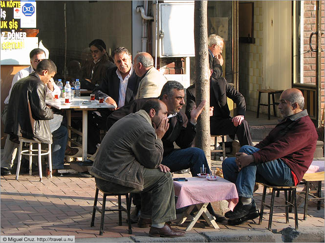 Turkey: Istanbul: Big men, little chairs