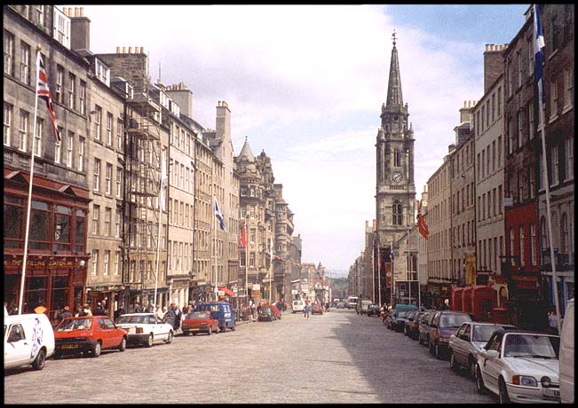United Kingdom: Scotland: High Street, Edinburgh