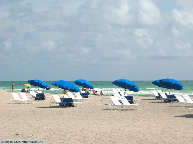United States: Miami Beach: Wide open beach