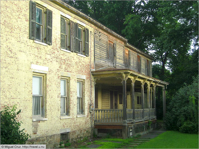 United States: Miscellaneous: Old house